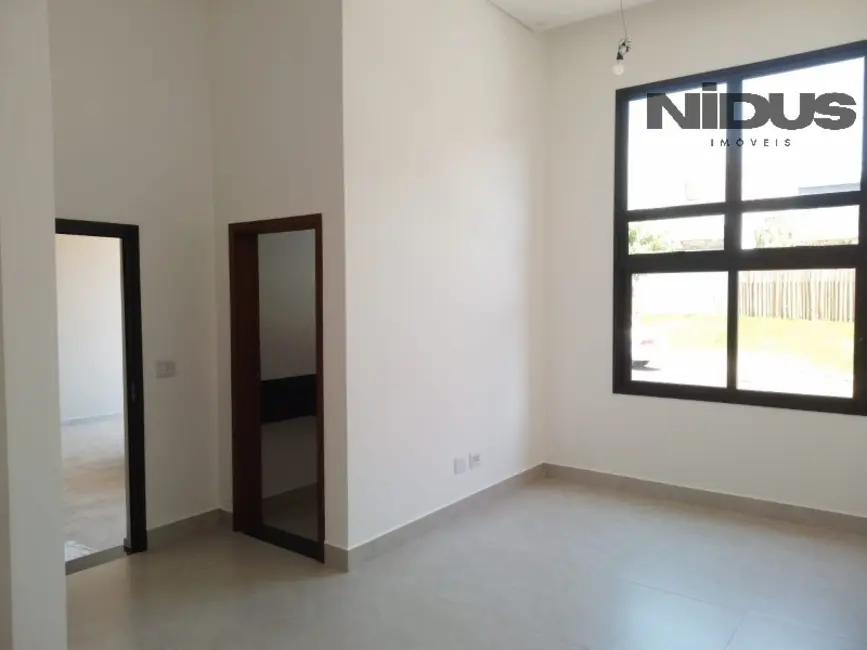 Casa de Condomínio com 3 quartos à venda, 150m2 em Parque Residencial Villa dos Inglezes, Sorocaba - SP - imagem 4 Foto 4 de Casa de Condomínio com 3 quartos à venda, 150m2 em Parque Residencial Villa dos Inglezes, Sorocaba - SP