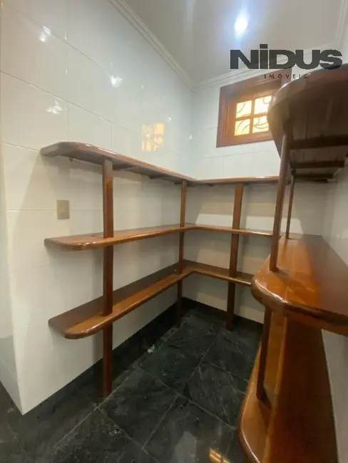 Casa com 3 quartos à venda e para alugar, 486m2 em Jardim América, Sorocaba - SP - imagem 8 Foto 8 de Casa com 3 quartos à venda e para alugar, 486m2 em Jardim América, Sorocaba - SP