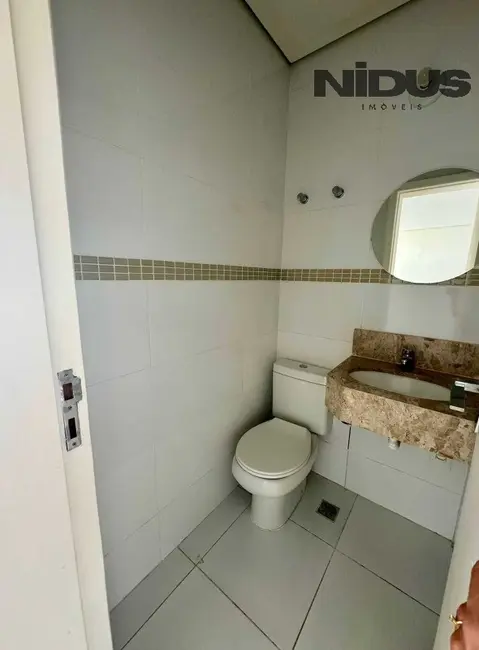 Casa de Condomínio com 3 quartos à venda, 200m2 em Jardim Residencial Campos do Conde, Sorocaba - SP - imagem 2 Foto 2 de Casa de Condomínio com 3 quartos à venda, 200m2 em Jardim Residencial Campos do Conde, Sorocaba - SP