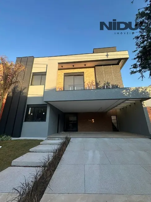 Foto 1 de Casa de Condomínio com 3 quartos à venda, 260m2 em Votorantim - SP