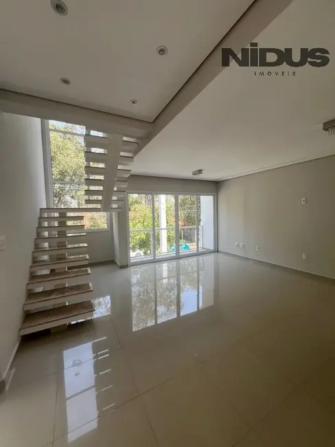 Casa de Condomínio com 3 quartos à venda, 170m2 em Wanel Ville, Sorocaba - SP - imagem 5 Foto 5 de Casa de Condomínio com 3 quartos à venda, 170m2 em Wanel Ville, Sorocaba - SP