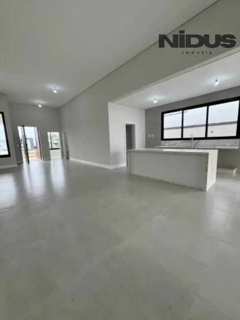 Foto 7 de Casa de Condomínio com 3 quartos à venda, 250m2 em Votorantim - SP