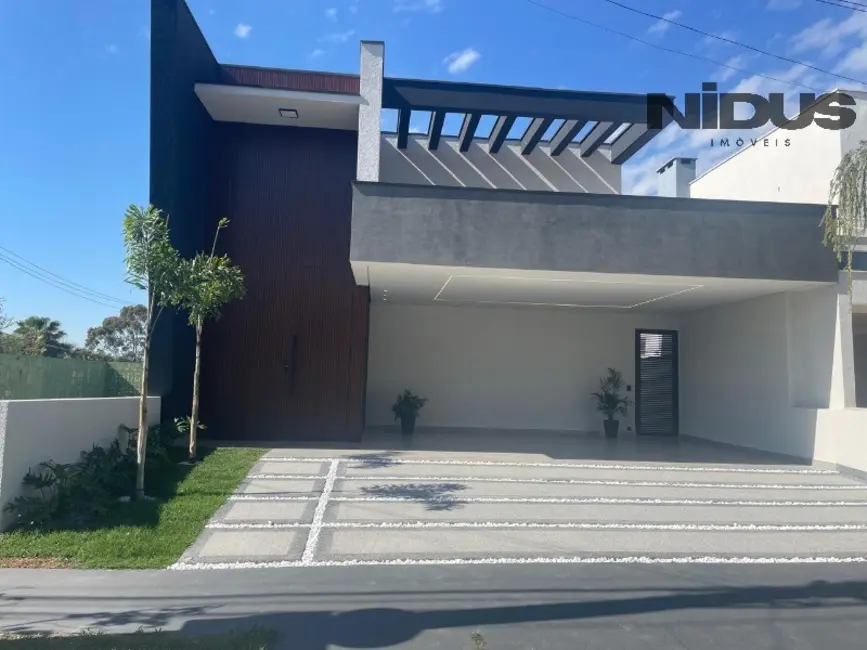 Casa de Condomínio com 3 quartos à venda, 195m2 em Aparecidinha, Sorocaba - SP - imagem 1 Foto 1 de Casa de Condomínio com 3 quartos à venda, 195m2 em Aparecidinha, Sorocaba - SP