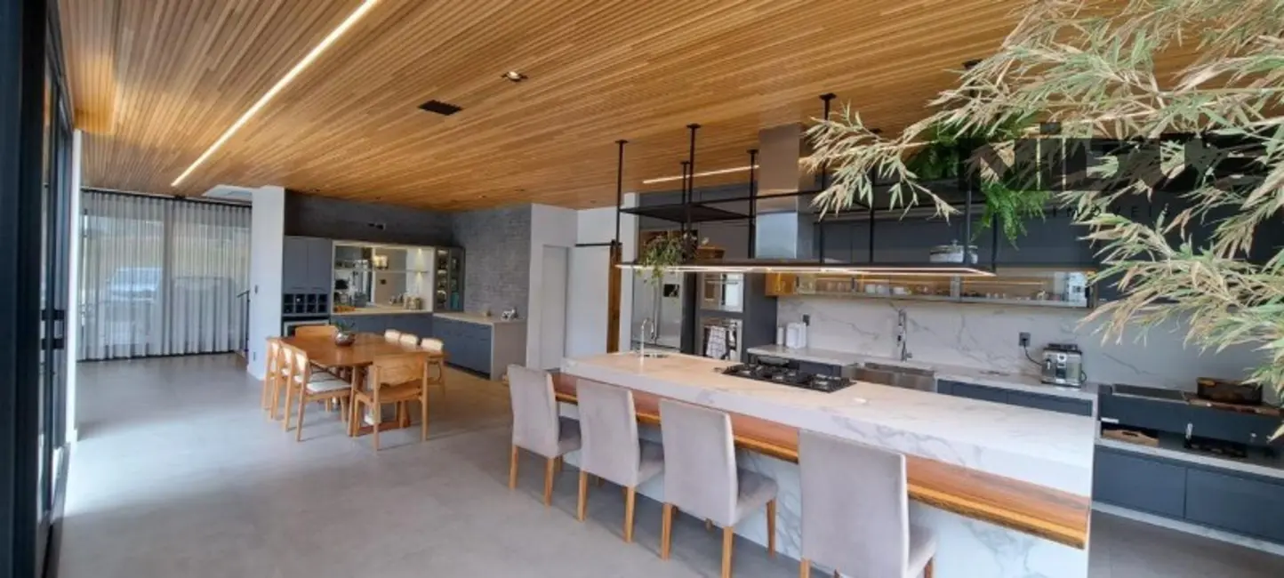 Foto 2 de Casa com 5 quartos à venda, 426m2 em Votorantim - SP