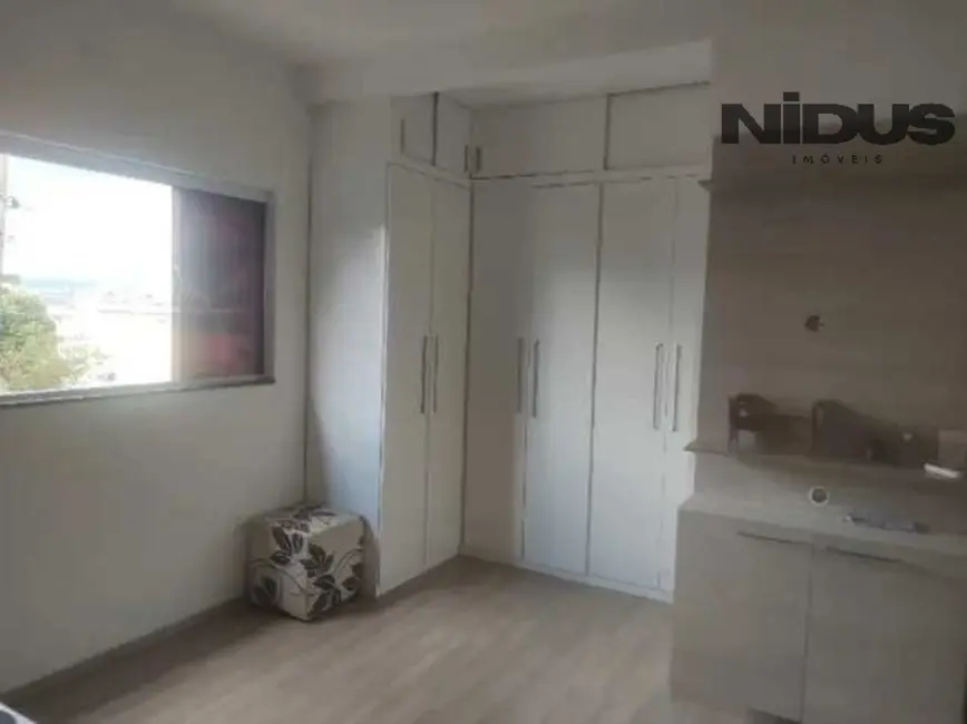 Casa de Condomínio com 4 quartos à venda, 181m2 em Parque Residencial Villa dos Inglezes, Sorocaba - SP - imagem 2 Foto 2 de Casa de Condomínio com 4 quartos à venda, 181m2 em Parque Residencial Villa dos Inglezes, Sorocaba - SP