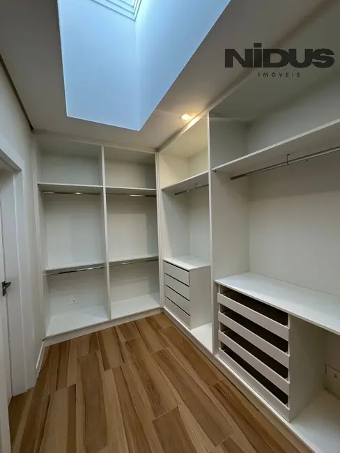 Foto 6 de Casa com 4 quartos à venda, 360m2 em Votorantim - SP