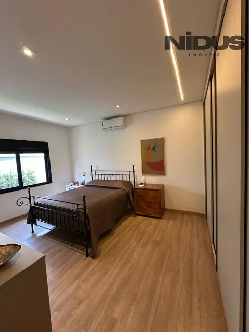 Casa de Condomínio com 3 quartos à venda, 255m2 em Votorantim - SP - imagem 4 Foto 4 de Casa de Condomínio com 3 quartos à venda, 255m2 em Votorantim - SP