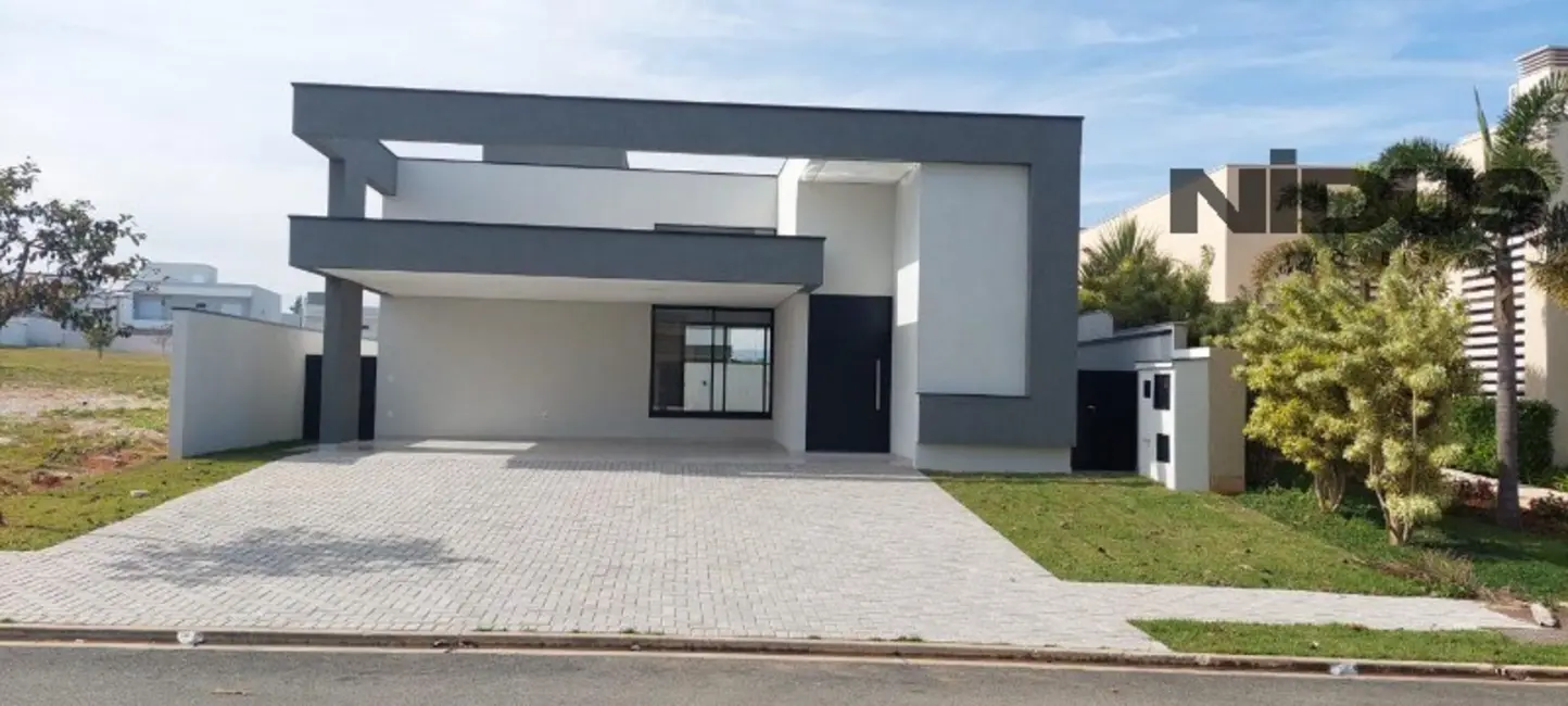 Foto 1 de Casa de Condomínio com 3 quartos à venda, 450m2 em Votorantim - SP