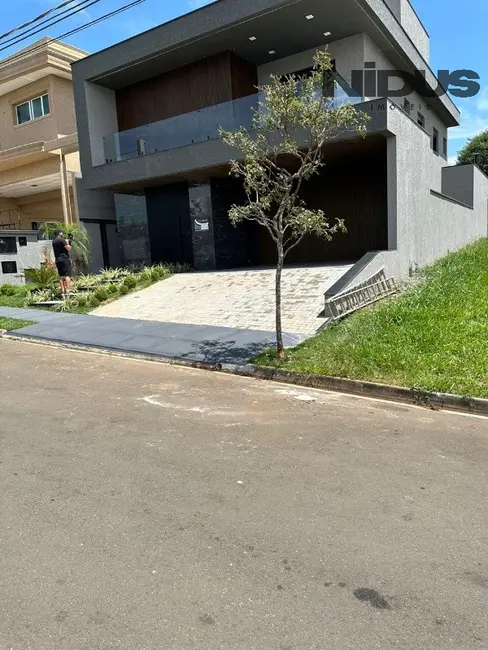 Casa de Condomínio com 4 quartos à venda, 285m2 em Sorocaba - SP - imagem 3 Foto 3 de Casa de Condomínio com 4 quartos à venda, 285m2 em Sorocaba - SP