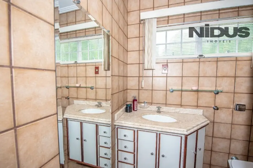 Chácara com 3 quartos à venda, 622m2 em Alto da Boa Vista, Sorocaba - SP - imagem 8 Foto 8 de Chácara com 3 quartos à venda, 622m2 em Alto da Boa Vista, Sorocaba - SP
