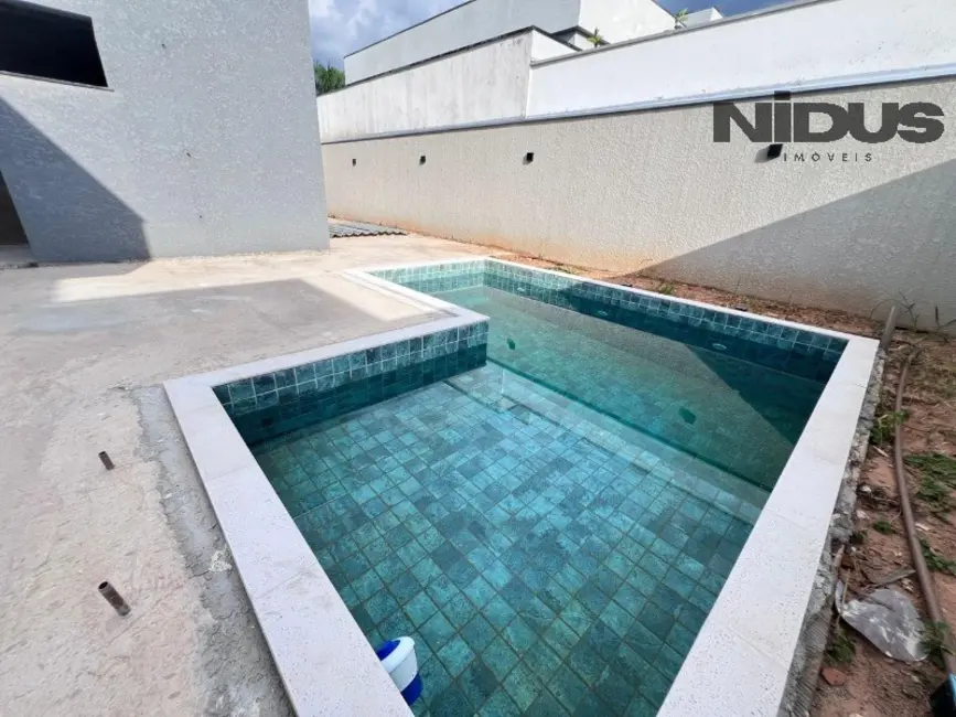 Foto 2 de Casa com 3 quartos à venda, 231m2 em Votorantim - SP