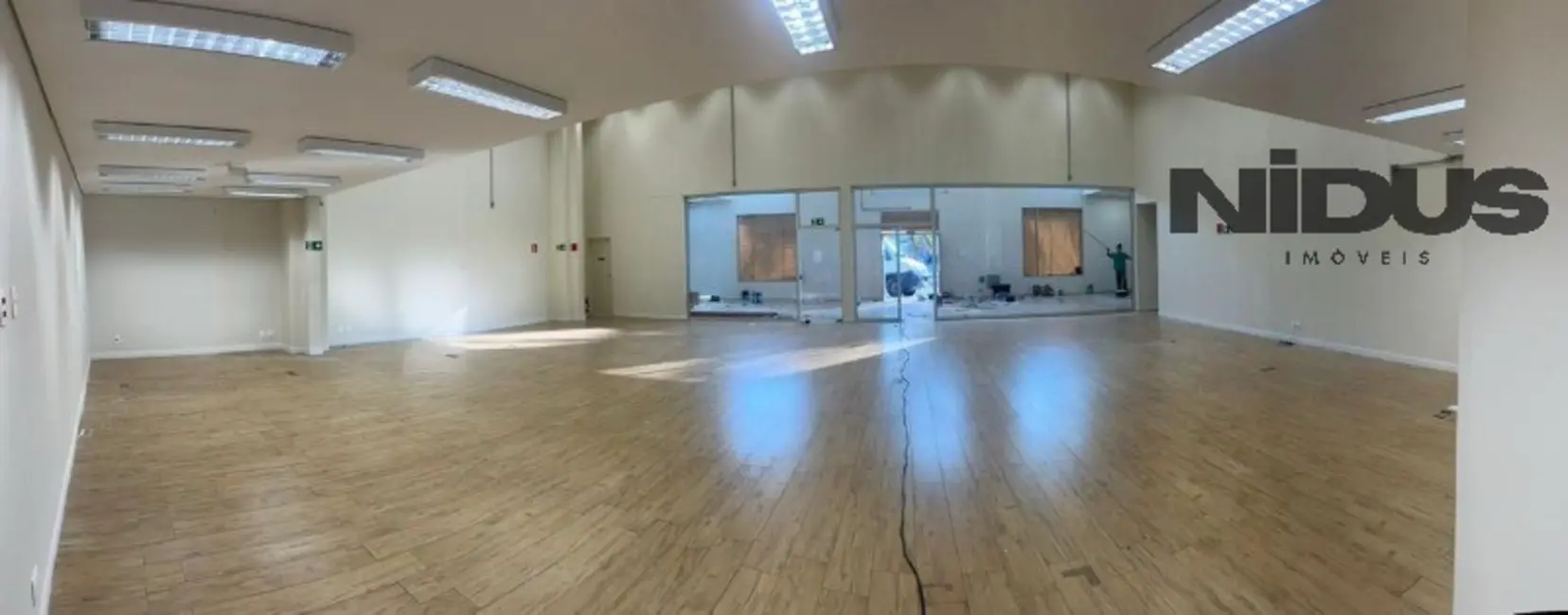 Armazém / Galpão à venda e para alugar, 900m2 em Wanel Ville, Sorocaba - SP - imagem 3 Foto 3 de Armazém / Galpão à venda e para alugar, 900m2 em Wanel Ville, Sorocaba - SP
