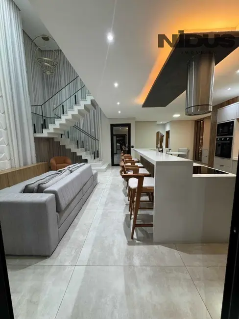 Casa de Condomínio com 3 quartos à venda, 270m2 em Jardim Residencial Campos do Conde, Sorocaba - SP - imagem 8 Foto 8 de Casa de Condomínio com 3 quartos à venda, 270m2 em Jardim Residencial Campos do Conde, Sorocaba - SP
