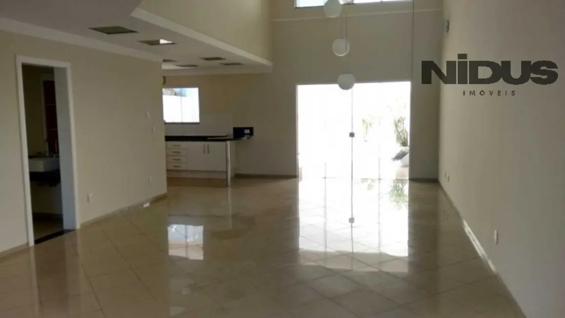 Casa de Condomínio com 3 quartos para alugar, 265m2 em Parque Residencial Villa dos Inglezes, Sorocaba - SP - imagem 5 Foto 5 de Casa de Condomínio com 3 quartos para alugar, 265m2 em Parque Residencial Villa dos Inglezes, Sorocaba - SP