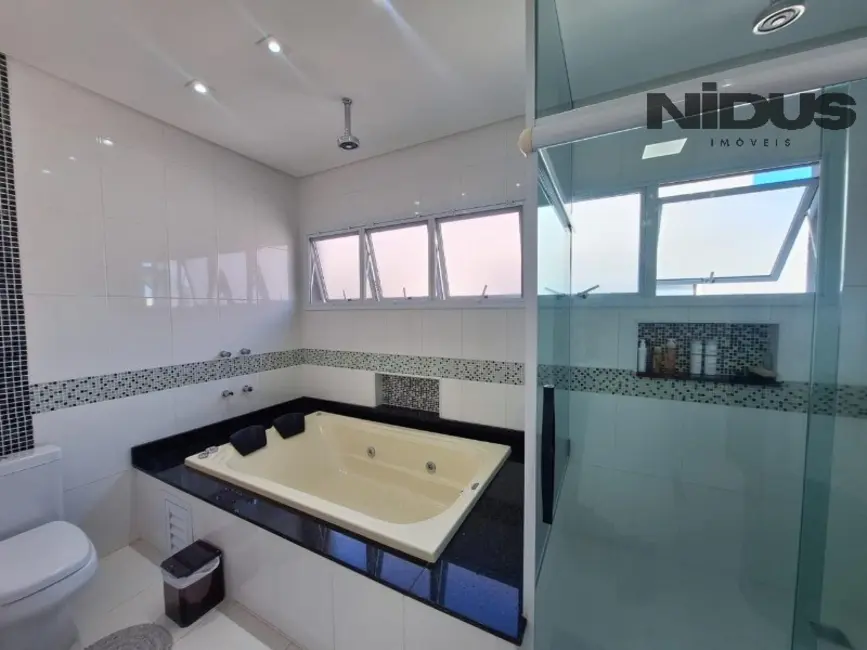 Casa de Condomínio com 3 quartos à venda, 350m2 em Jardim Residencial Chácara Ondina, Sorocaba - SP - imagem 5 Foto 5 de Casa de Condomínio com 3 quartos à venda, 350m2 em Jardim Residencial Chácara Ondina, Sorocaba - SP