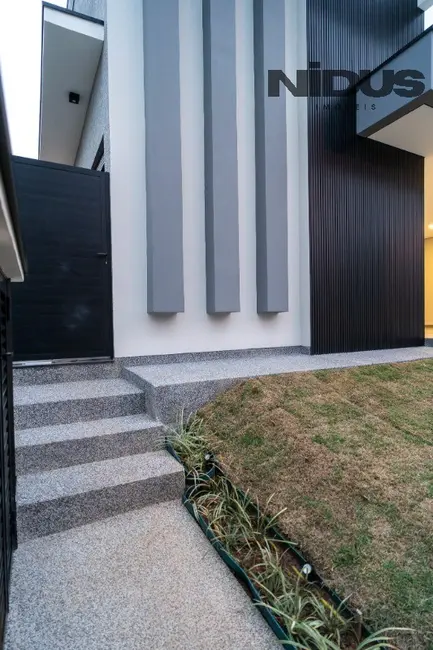 Casa de Condomínio com 3 quartos à venda, 212m2 em Jardim Residencial Chácara Ondina, Sorocaba - SP - imagem 6 Foto 6 de Casa de Condomínio com 3 quartos à venda, 212m2 em Jardim Residencial Chácara Ondina, Sorocaba - SP
