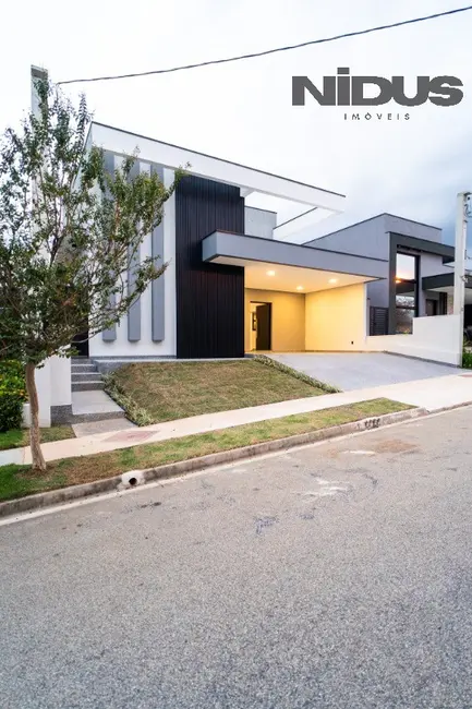 Casa de Condomínio com 3 quartos à venda, 212m2 em Jardim Residencial Chácara Ondina, Sorocaba - SP - imagem 5 Foto 5 de Casa de Condomínio com 3 quartos à venda, 212m2 em Jardim Residencial Chácara Ondina, Sorocaba - SP
