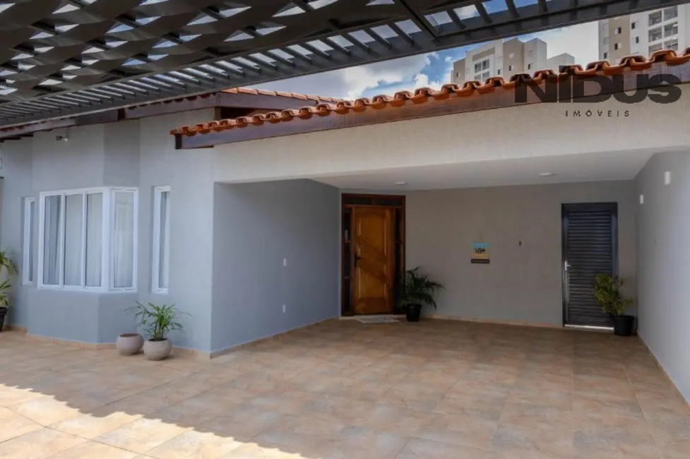 Foto 1 de Casa com 3 quartos à venda, 178m2 em Parque Três Meninos, Sorocaba - SP
