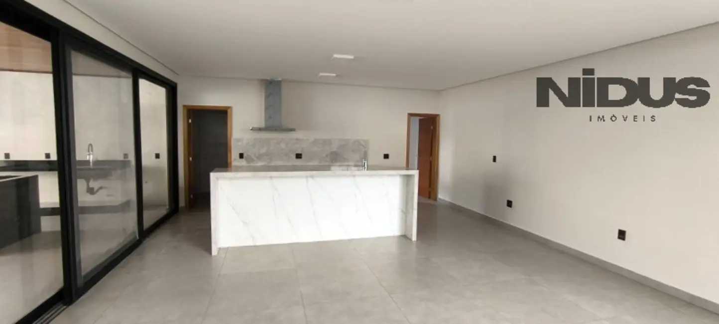 Casa de Condomínio com 3 quartos à venda, 528m2 em Jardim Residencial Saint Patrick, Sorocaba - SP - imagem 4 Foto 4 de Casa de Condomínio com 3 quartos à venda, 528m2 em Jardim Residencial Saint Patrick, Sorocaba - SP
