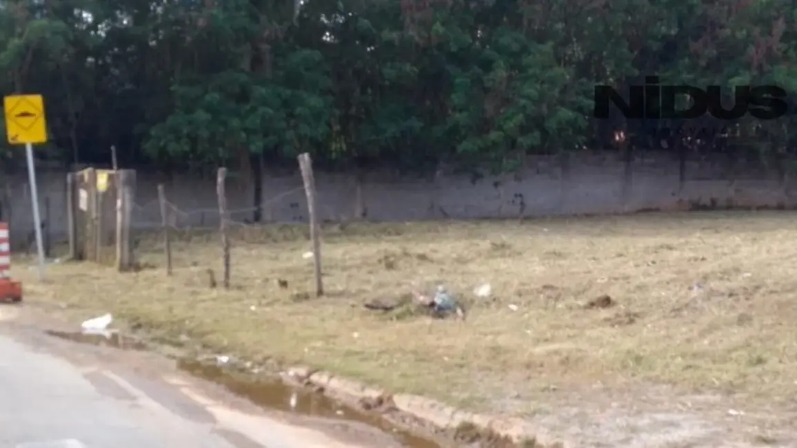 Terreno / Lote à venda, 1972m2 em Jardim São Carlos, Sorocaba - SP - imagem 4 Foto 4 de Terreno / Lote à venda, 1972m2 em Jardim São Carlos, Sorocaba - SP