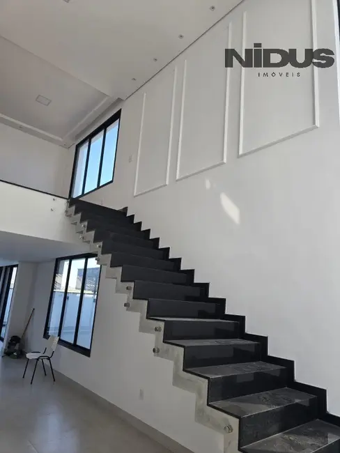 Foto 4 de Casa de Condomínio com 3 quartos à venda, 275m2 em Votorantim - SP