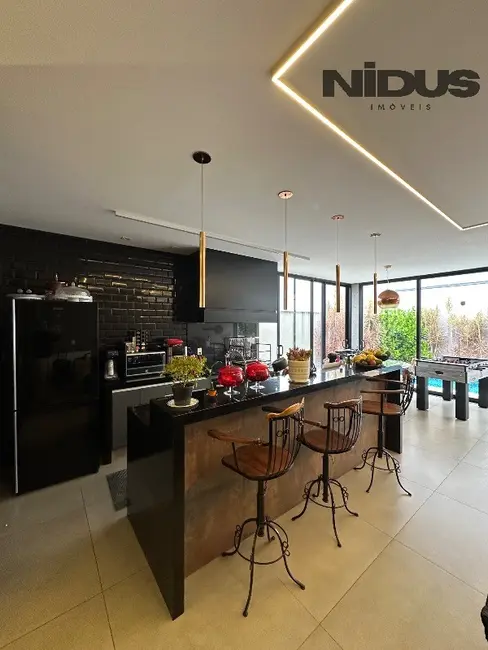 Foto 5 de Casa de Condomínio com 3 quartos à venda e para alugar, 305m2 em Alphaville Nova Esplanada, Votorantim - SP