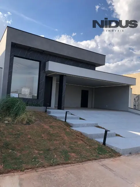 Foto 2 de Casa de Condomínio com 3 quartos à venda, 200m2 em Votorantim - SP