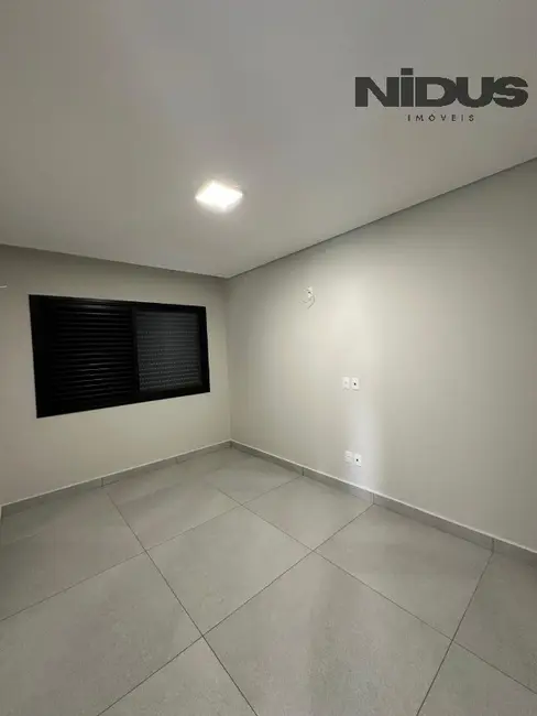 Foto 9 de Casa com 4 quartos à venda, 230m2 em Votorantim - SP