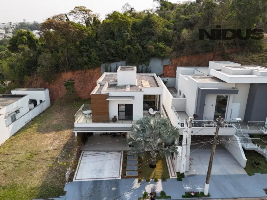 Foto 2 de Casa de Condomínio com 3 quartos à venda, 160m2 em Votorantim - SP