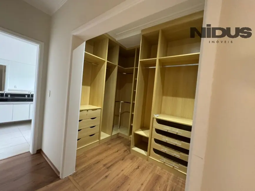 Casa de Condomínio com 4 quartos à venda e para alugar, 387m2 em Parque Campolim, Sorocaba - SP - imagem 3 Foto 3 de Casa de Condomínio com 4 quartos à venda e para alugar, 387m2 em Parque Campolim, Sorocaba - SP