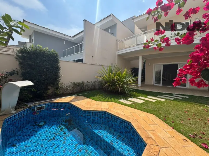 Casa de Condomínio com 4 quartos à venda e para alugar, 387m2 em Parque Campolim, Sorocaba - SP - imagem 5 Foto 5 de Casa de Condomínio com 4 quartos à venda e para alugar, 387m2 em Parque Campolim, Sorocaba - SP