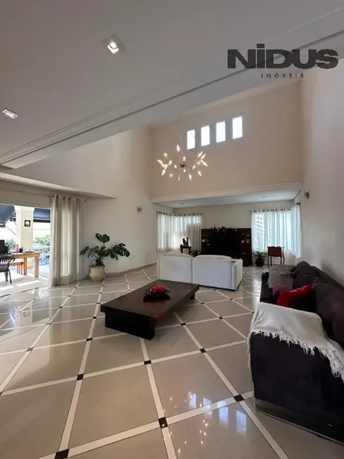 Casa de Condomínio com 5 quartos para alugar, 520m2 em Parque Campolim, Sorocaba - SP - imagem 8 Foto 8 de Casa de Condomínio com 5 quartos para alugar, 520m2 em Parque Campolim, Sorocaba - SP