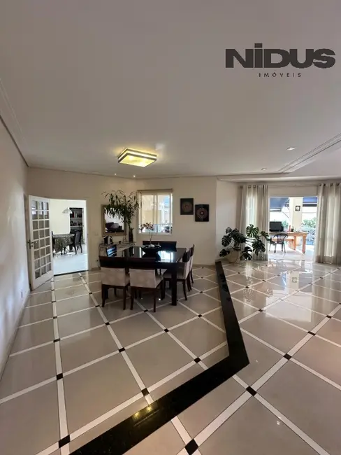 Casa de Condomínio com 5 quartos para alugar, 520m2 em Parque Campolim, Sorocaba - SP - imagem 6 Foto 6 de Casa de Condomínio com 5 quartos para alugar, 520m2 em Parque Campolim, Sorocaba - SP