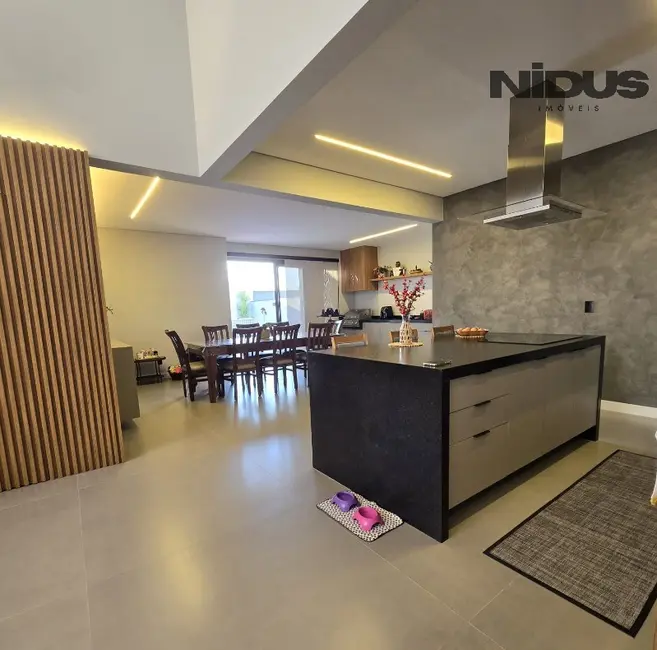 Foto 7 de Casa com 3 quartos à venda, 229m2 em Votorantim - SP