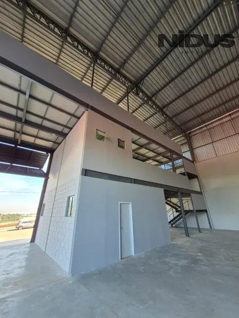 Armazém / Galpão à venda e para alugar, 221m2 em Iporanga, Sorocaba - SP - imagem 2 Foto 2 de Armazém / Galpão à venda e para alugar, 221m2 em Iporanga, Sorocaba - SP