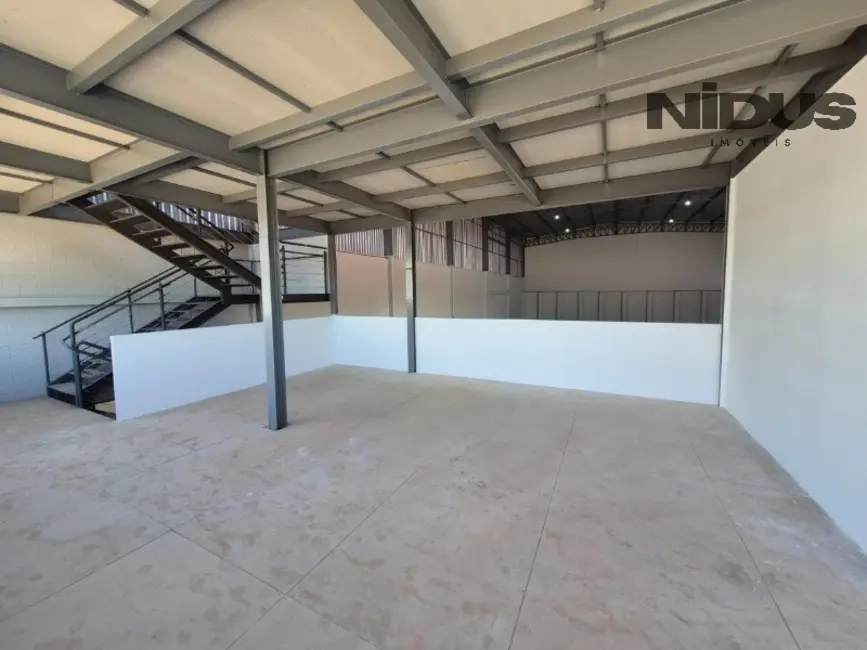 Armazém / Galpão à venda e para alugar, 221m2 em Iporanga, Sorocaba - SP - imagem 4 Foto 4 de Armazém / Galpão à venda e para alugar, 221m2 em Iporanga, Sorocaba - SP