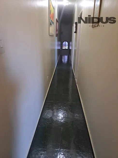 Casa com 3 quartos à venda, 180m2 em Vila Netinho, Sorocaba - SP - imagem 2 Foto 2 de Casa com 3 quartos à venda, 180m2 em Vila Netinho, Sorocaba - SP