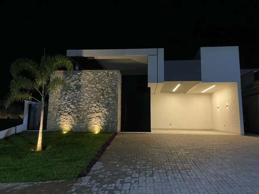 Foto 1 de Casa de Condomínio com 3 quartos à venda, 239m2 em Votorantim - SP