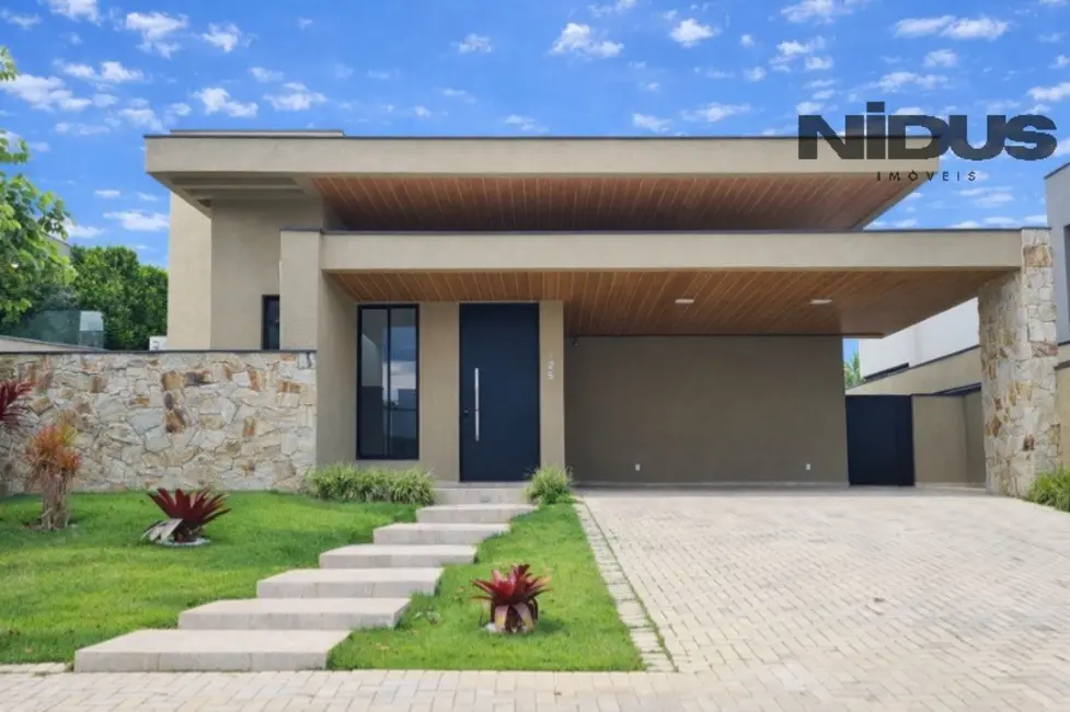 Casa de Condomínio com 4 quartos à venda, 258m2 em Votorantim - SP - imagem 1 Foto 1 de Casa de Condomínio com 4 quartos à venda, 258m2 em Votorantim - SP