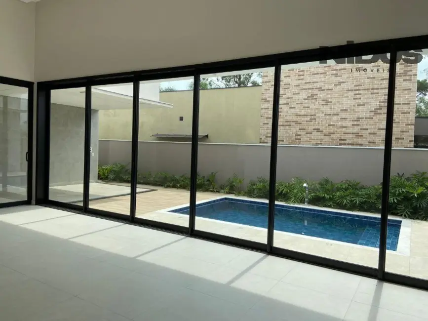 Casa de Condomínio com 3 quartos à venda, 247m2 em Votorantim - SP - imagem 2 Foto 2 de Casa de Condomínio com 3 quartos à venda, 247m2 em Votorantim - SP