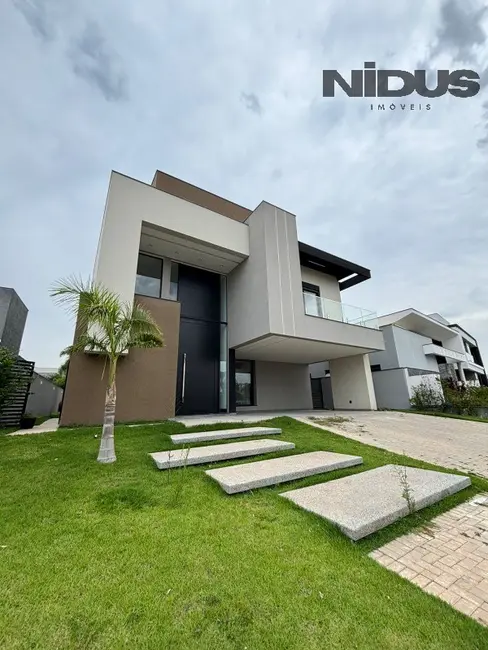 Foto 2 de Casa com 4 quartos à venda, 365m2 em Votorantim - SP