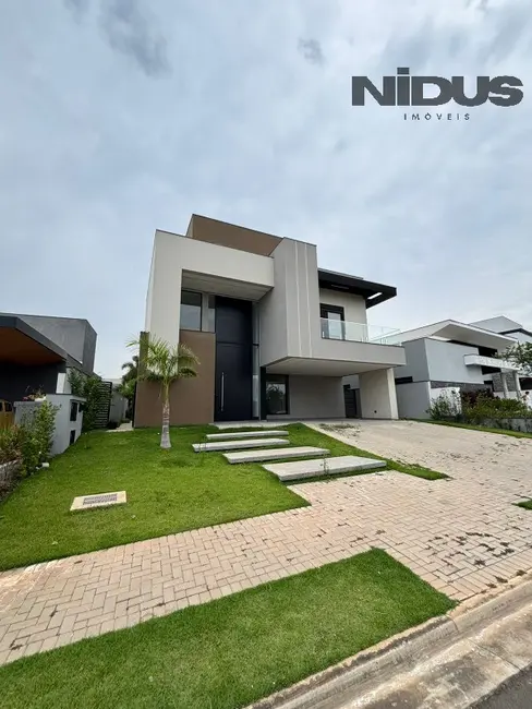 Foto 3 de Casa com 4 quartos à venda, 365m2 em Votorantim - SP