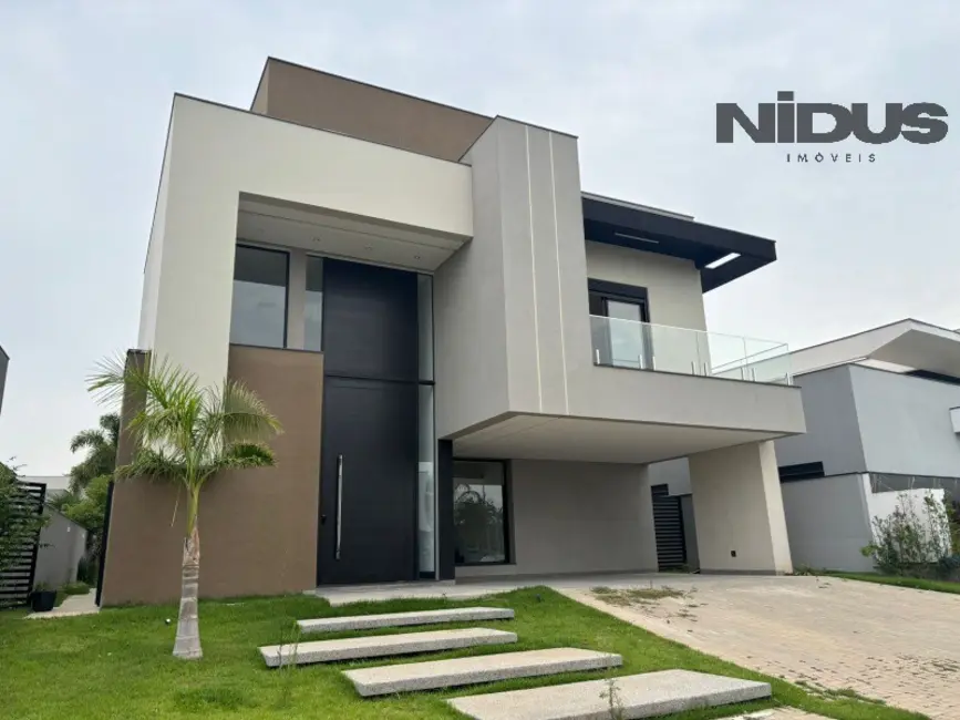 Foto 1 de Casa com 4 quartos à venda, 365m2 em Votorantim - SP