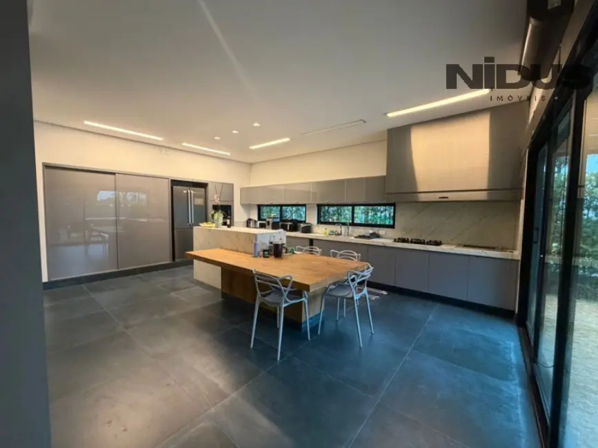 Foto 2 de Casa de Condomínio com 3 quartos à venda, 264m2 em Votorantim - SP