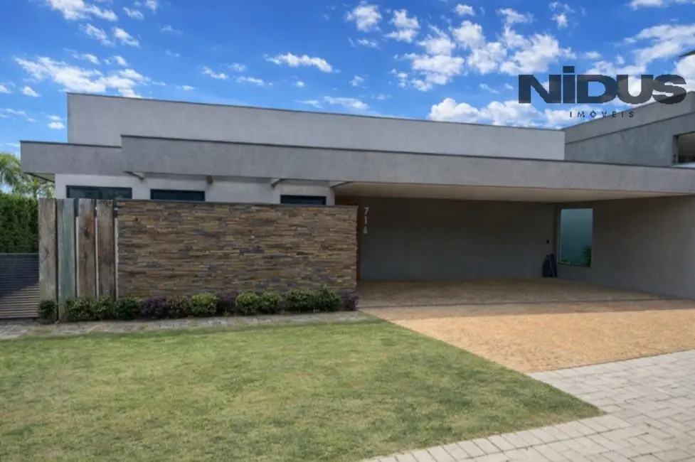 Foto 1 de Casa de Condomínio com 3 quartos à venda, 264m2 em Votorantim - SP