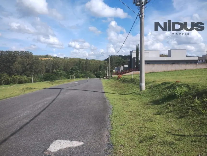 Foto 4 de Terreno / Lote à venda, 1000m2 em Salto De Pirapora - SP