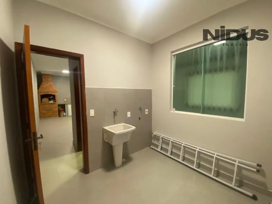 Casa de Condomínio com 3 quartos à venda, 225m2 em Parque Residencial Villa dos Inglezes, Sorocaba - SP - imagem 4 Foto 4 de Casa de Condomínio com 3 quartos à venda, 225m2 em Parque Residencial Villa dos Inglezes, Sorocaba - SP