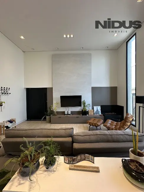 Casa de Condomínio com 4 quartos à venda, 242m2 em Votorantim - SP - imagem 4 Foto 4 de Casa de Condomínio com 4 quartos à venda, 242m2 em Votorantim - SP