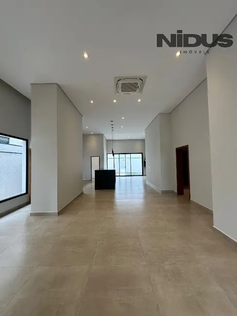Foto 3 de Casa de Condomínio com 3 quartos para alugar, 232m2 em Votorantim - SP