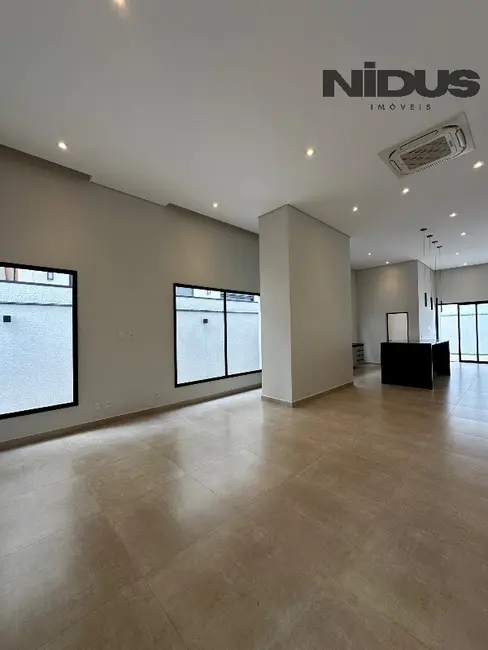 Foto 2 de Casa de Condomínio com 3 quartos para alugar, 232m2 em Votorantim - SP